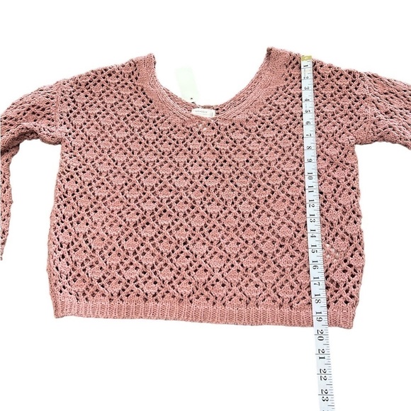 NWT Nicole Miller Artelier Sweater Blush Pink Open Knit Crochet Size Small - Picture 8 of 8
